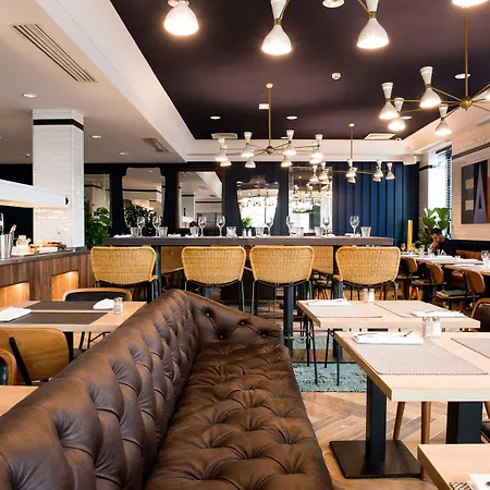 Kopster Lyon Groupama Stadium Hotel Décines-Charpieu