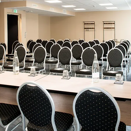 ホテル Kopster Lyon Groupama Stadium 4*